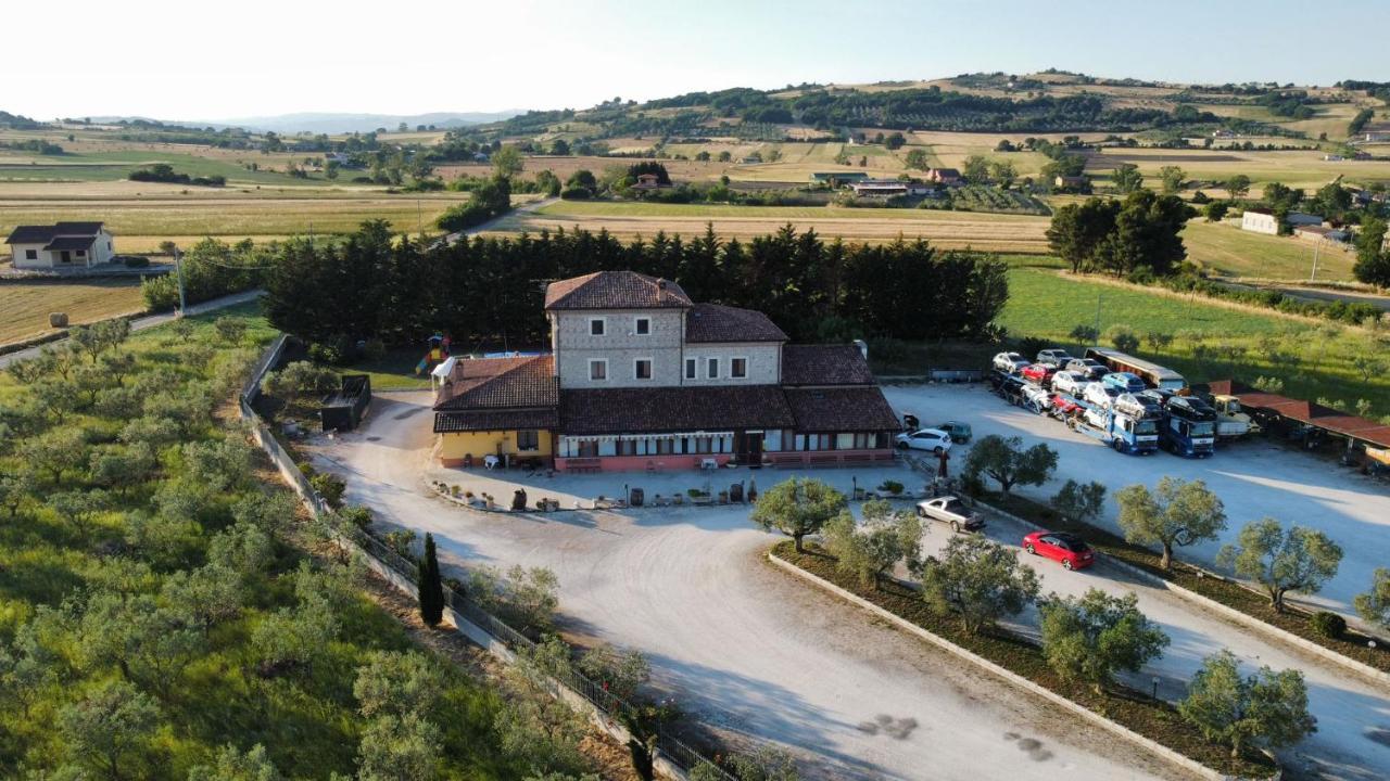 Agriturismo La Vecchia Cascina Di Paolo & Belinda Villa Pietrelcina Kültér fotó