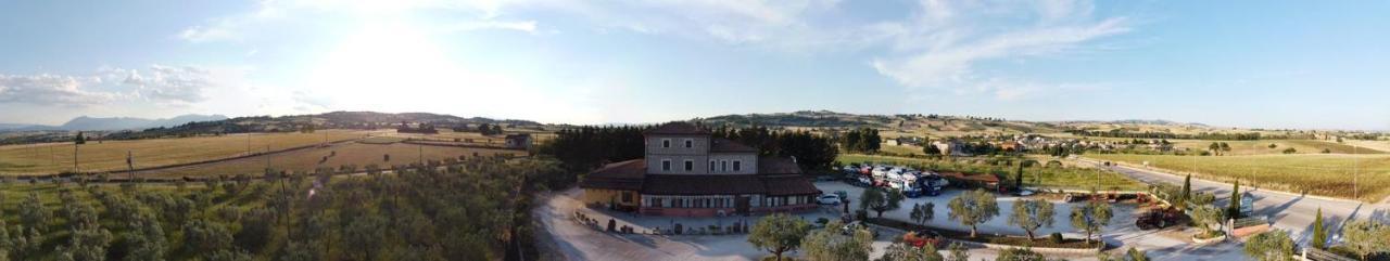 Agriturismo La Vecchia Cascina Di Paolo & Belinda Villa Pietrelcina Kültér fotó