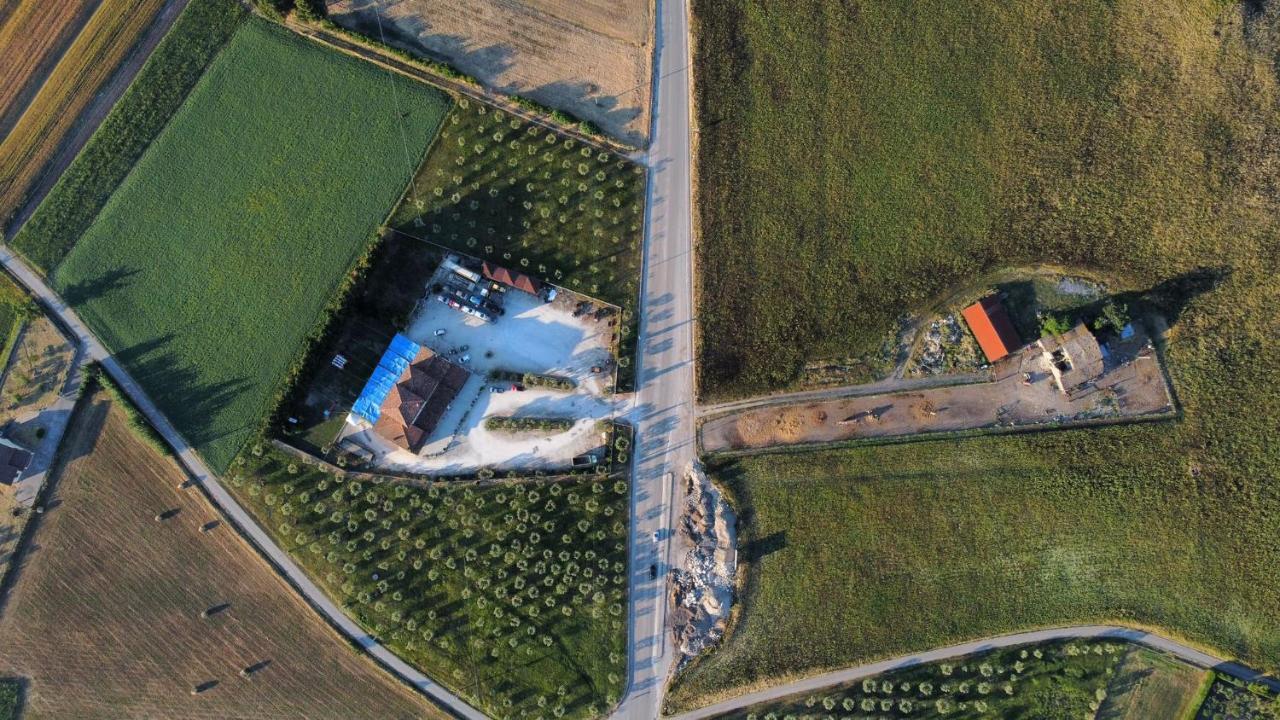 Agriturismo La Vecchia Cascina Di Paolo & Belinda Villa Pietrelcina Kültér fotó