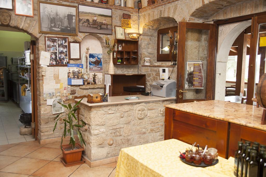 Agriturismo La Vecchia Cascina Di Paolo & Belinda Villa Pietrelcina Kültér fotó