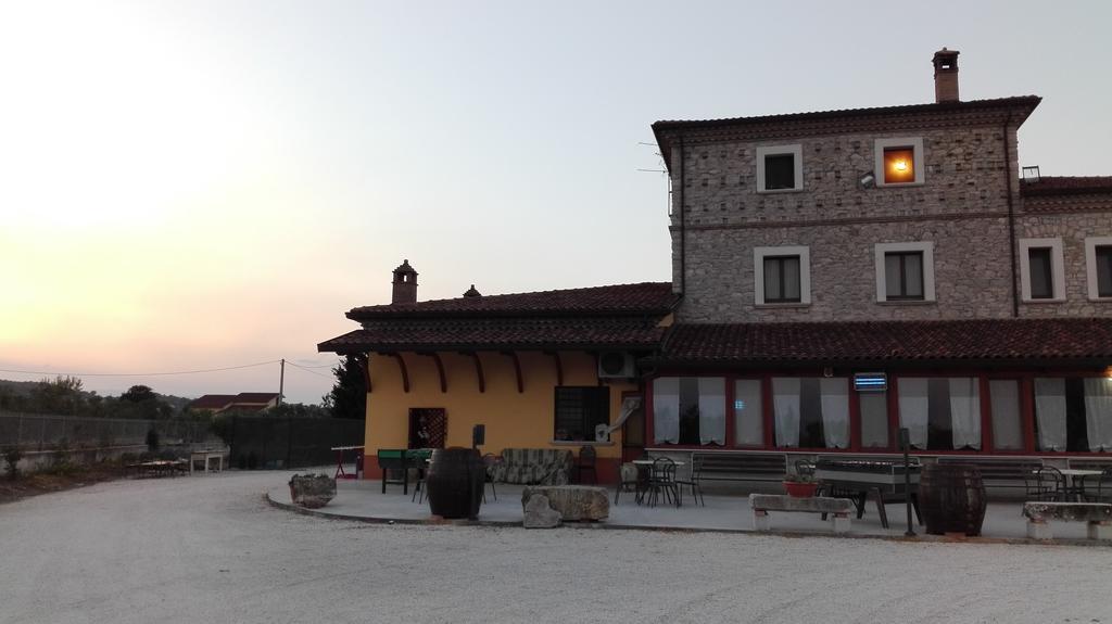 Agriturismo La Vecchia Cascina Di Paolo & Belinda Villa Pietrelcina Kültér fotó