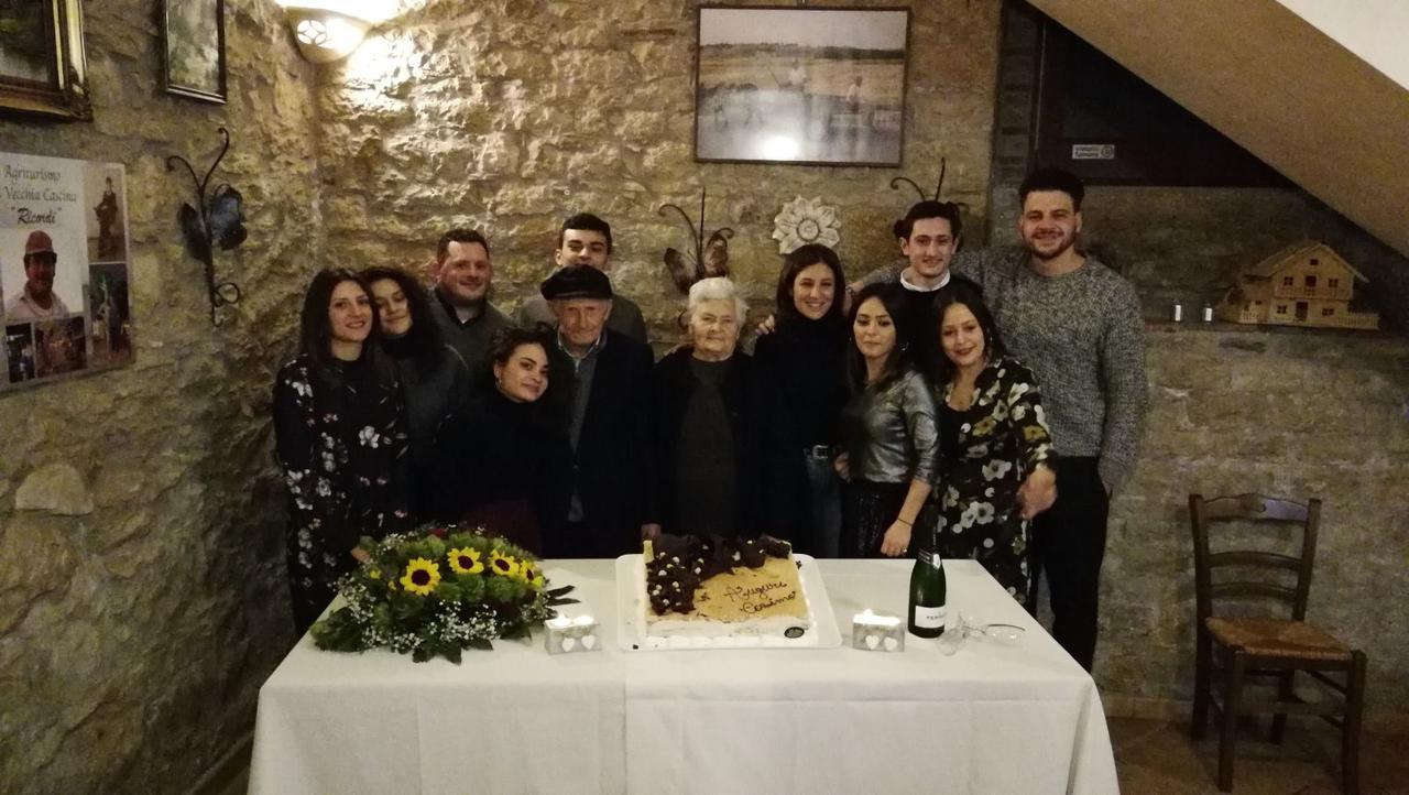 Agriturismo La Vecchia Cascina Di Paolo & Belinda Villa Pietrelcina Kültér fotó