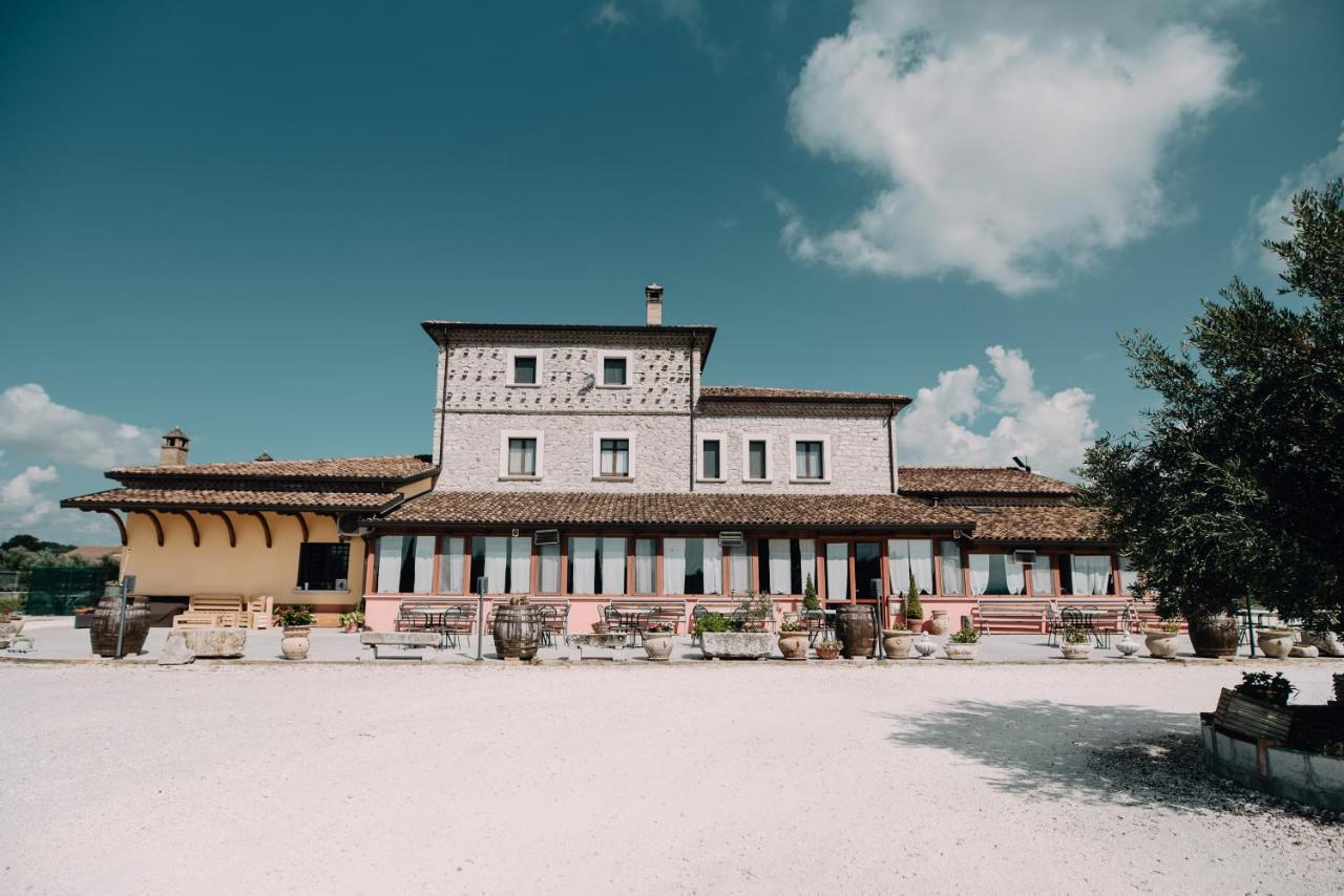 Agriturismo La Vecchia Cascina Di Paolo & Belinda Villa Pietrelcina Kültér fotó